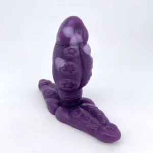 Skwee large plug large base 'Purple People Eater' soft (OO30)