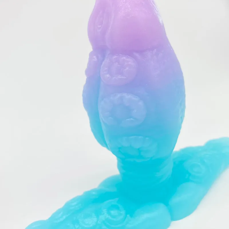 Skwee large plug small base Icy Sparkle soft (OO30) **NEW VAGINA PLUG**